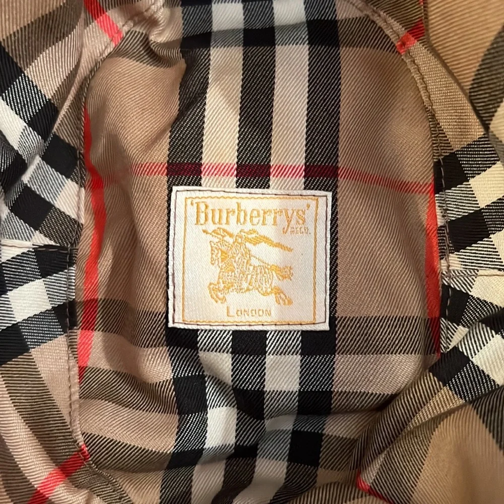 Burberry Bucket Hat - Picture 4 of 4